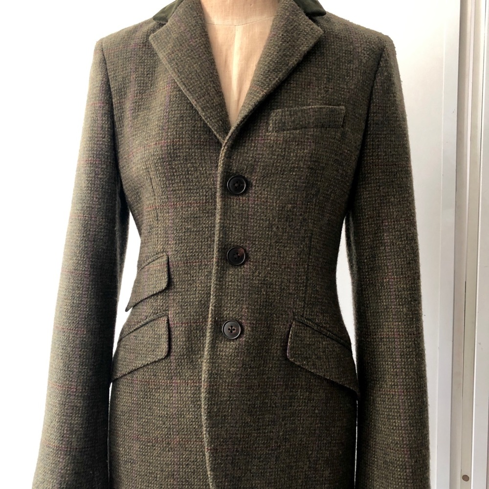 Ralph Lauren three button blazer size 6